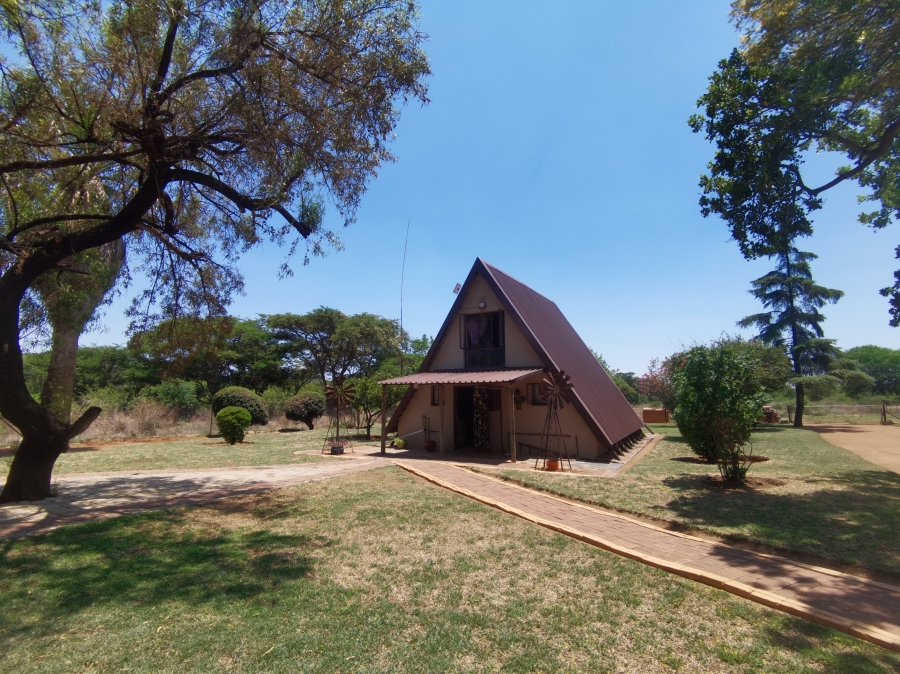 Commercial Property for Sale in Buffelshoek AH North West